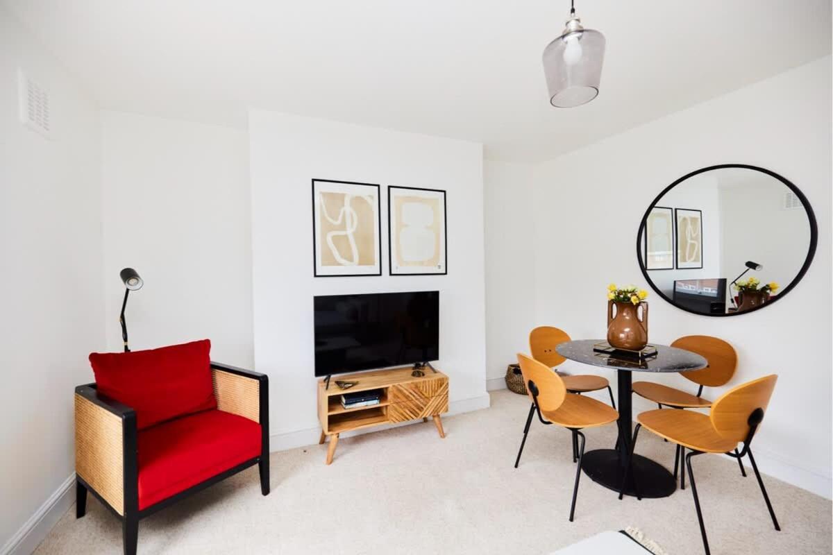 The Clapham Getaway - Charming 1bdr Flat * London
